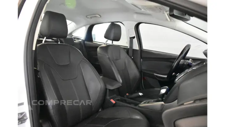 FOCUS SEDAN - 2.0 SE 16V 4P POWERSHIFT