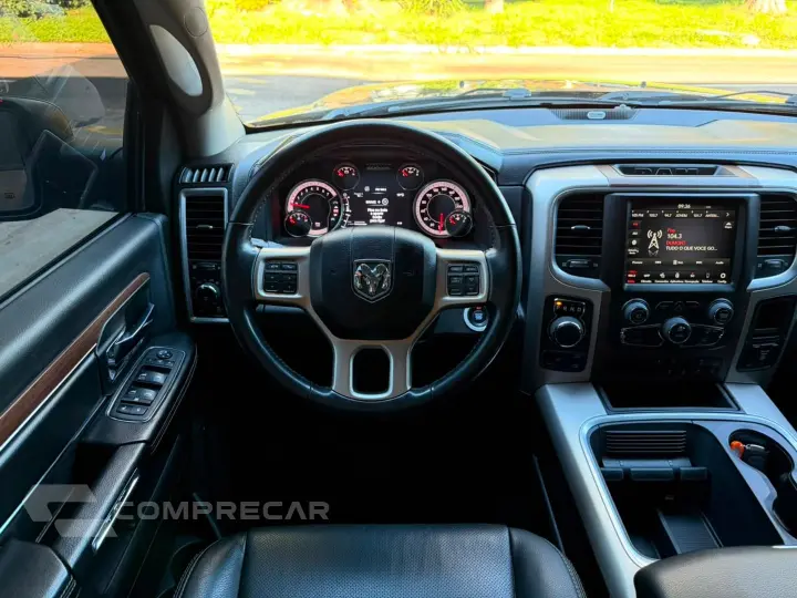Classic 5.7 V8 Gasolina Laramie Night Edition Cd 4X4 Automát