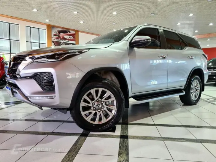 HILUX SW4 2.8 SRX 4X4 7 LUGARES 16V TURBO INTERCOOLER DIESEL