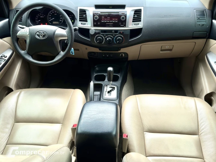 HILUX SW4 2.7 SR 7 LUGARES 4X2 16V FLEX 4P AUTOMÁTICO