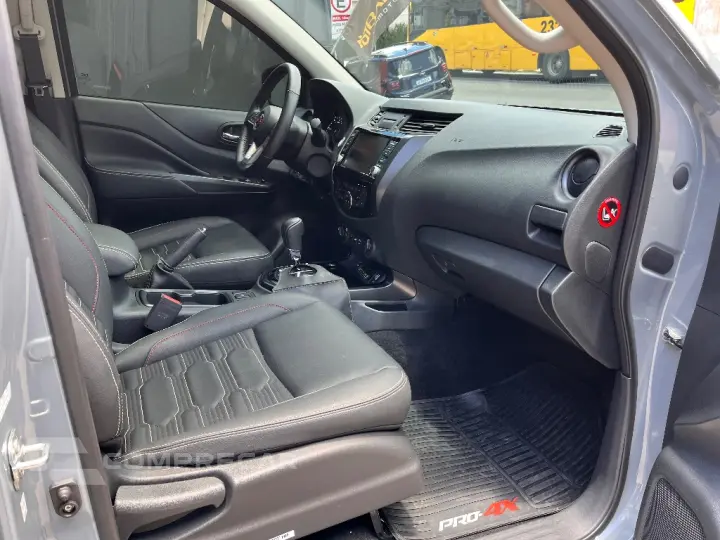 Frontier PRO4X CD 4x4 2.3 Bi-TB Die. Aut