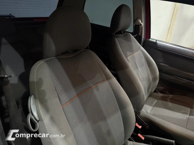 FOX - 1.0 MI 8V 2P MANUAL