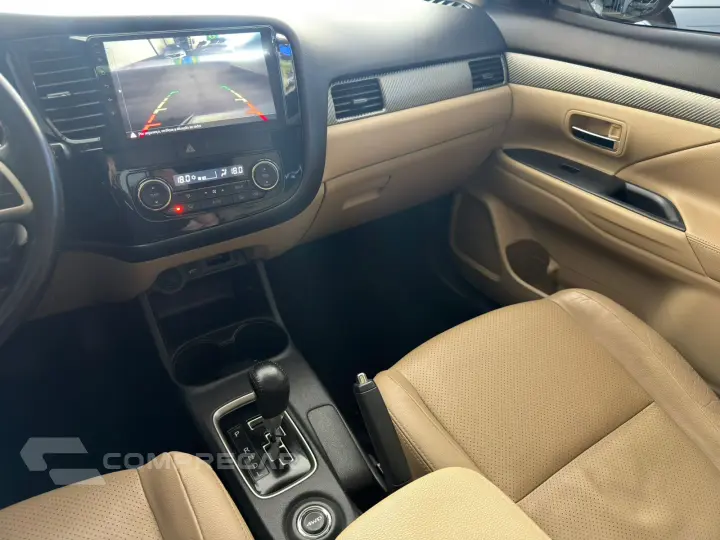 OUTLANDER 3.0 GT 4X4 V6 24V Nova
