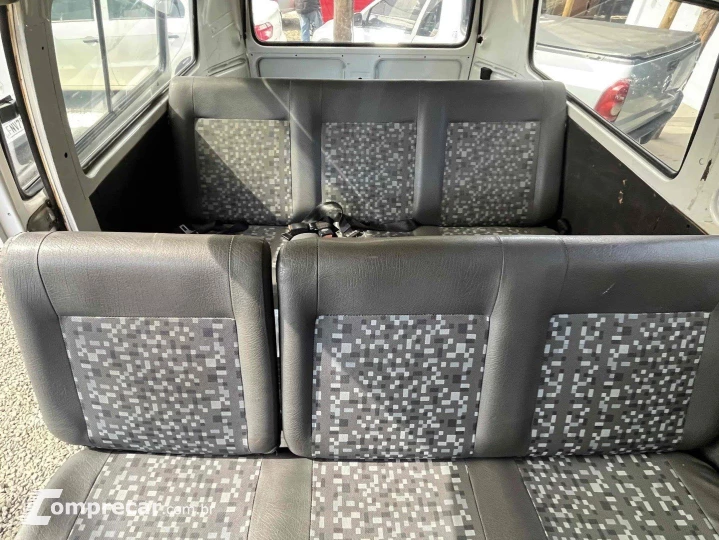 KOMBI 1.4 MI STD LOTAÇÃO 8V FLEX 3P MANUAL
