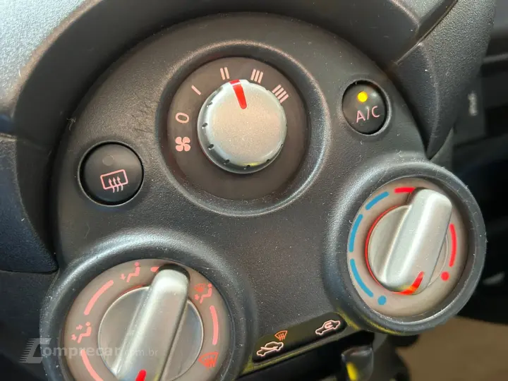 MARCH SV 1.6 16V Flex Fuel