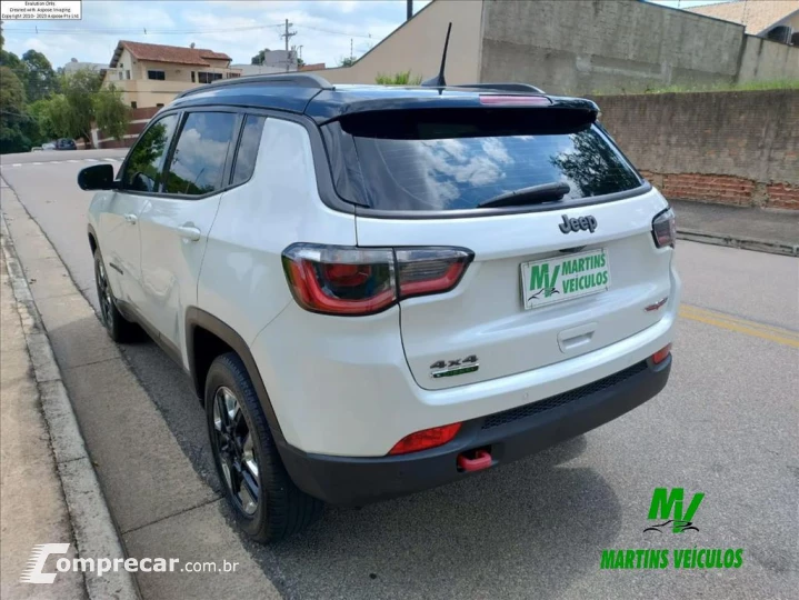 COMPASS 2.0 16V DIESEL TRAILHAWK 4X4 AUTOMÁTICO