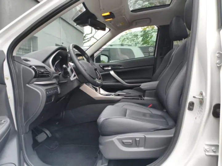 ECLIPSE CROSS 1.5 Mivec Turbo Hpe-s S-awc