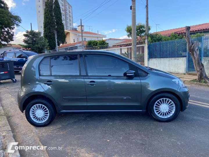 UP 1.0 TSI Move UP 12V