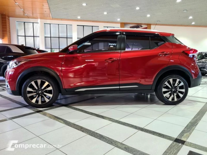 KICKS SV CVT
