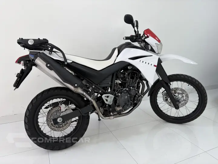 Xt