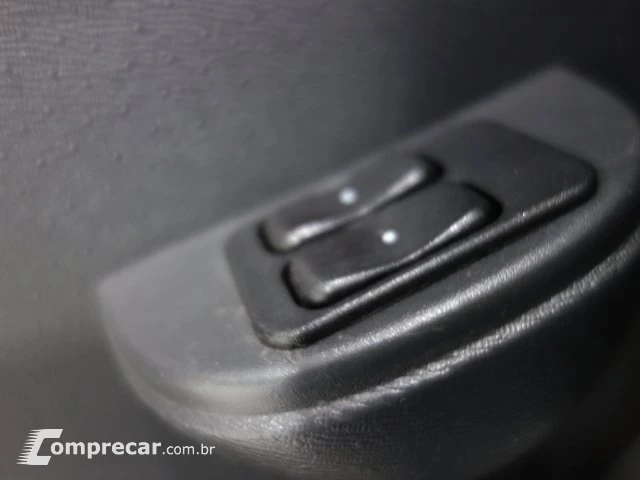 CELTA - 1.0 MPFI LT 8V 4P MANUAL