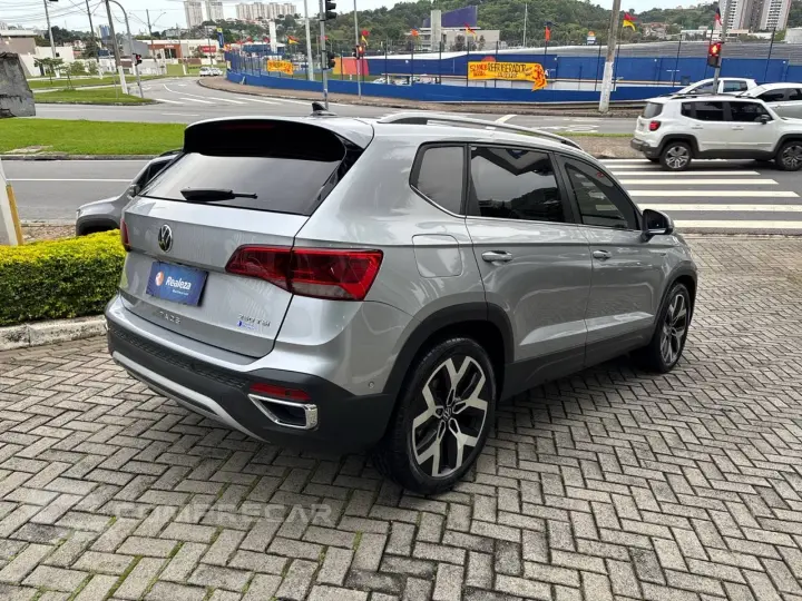 TAOS Highline 1.4 250 TSI Flex Aut. BLINDADO