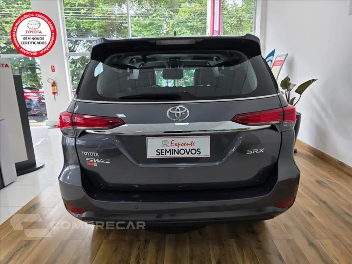 HILUX SW4 2.8 SRX 4X4 7 LUGARES 16V TURBO INTERCO