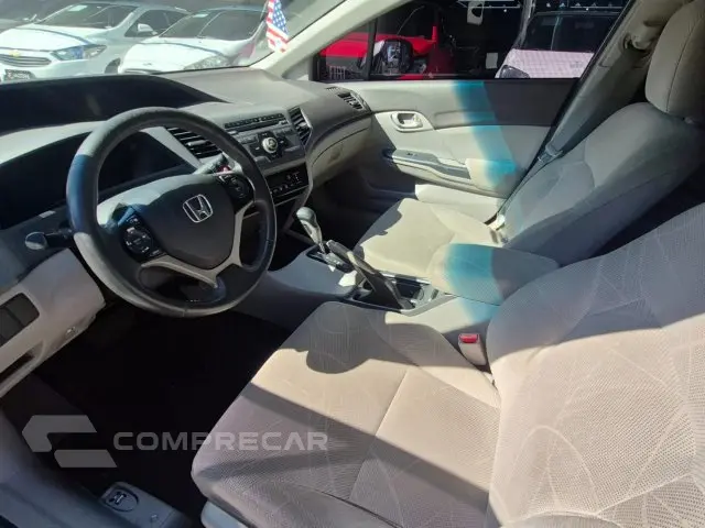 CIVIC - 1.8 LXS 16V 4P AUTOMÁTICO