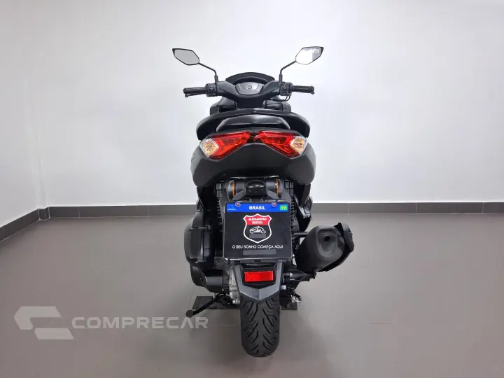 YAMAHA NMAX CONNECTED 160 ABS
