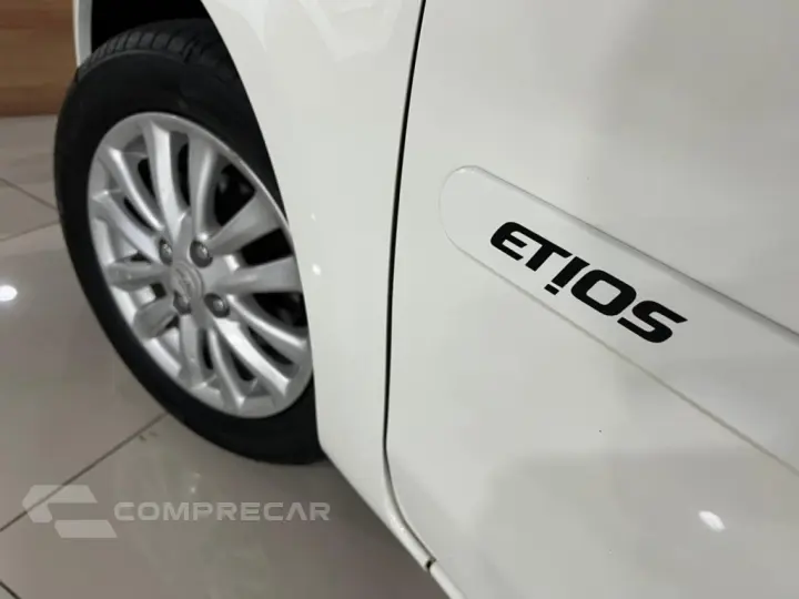 ETIOS 1.5 XLS 16V FLEX 4P MANUAL