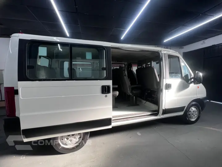 JUMPER 2.3 HDI Minibus 33M