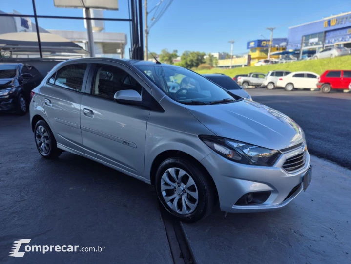ONIX HATCH LT 1.4 8V FlexPower 5p Mec.