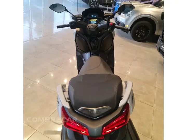 XMAX 250 CONNECTED ABS