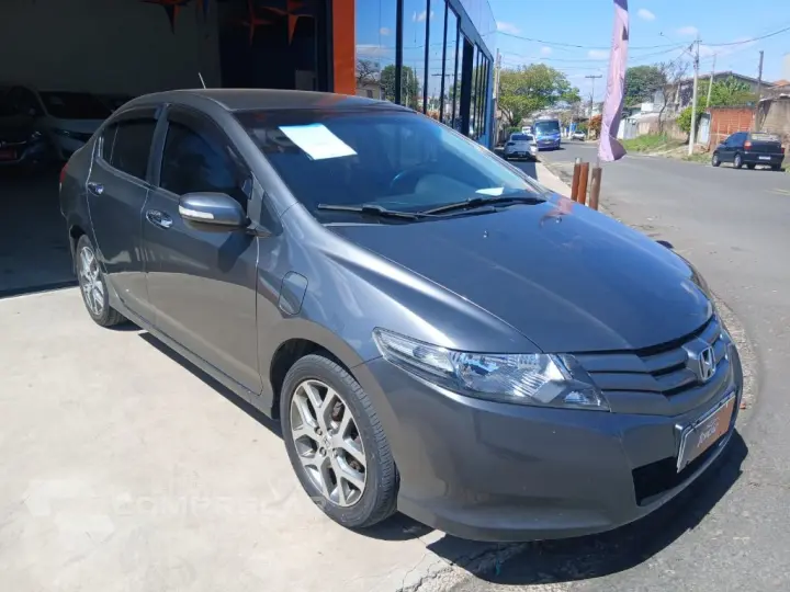 CITY Sedan EX 1.5 Flex 16V 4p Aut.