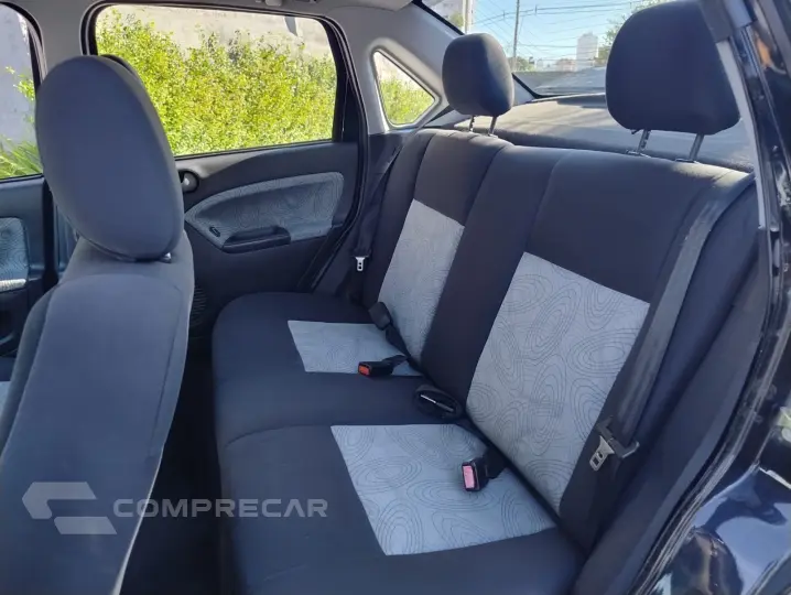 FIESTA 1.6 MPI Class Sedan 8V