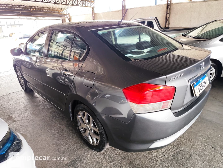 CITY 1.5 EX Sedan 16V