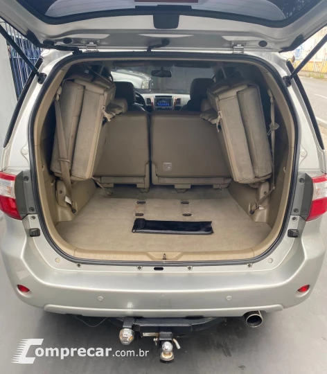 Hilux SW4 3.0 16V 4P SRV 4X4 7 LUGARES TURBO DIESEL AUTOMÁTI