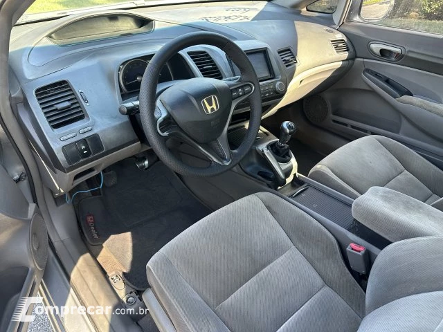 CIVIC - 1.8 LXS 16V 4P MANUAL