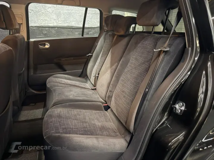 MEGANE 1.6 DYNAMIQUE GRAND TOUR 16V FLEX 4P MANUAL