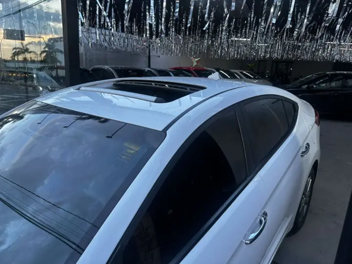 Elantra 2.0 16V Flex Aut.