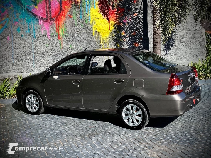 ETIOS 1.5 X Plus Sedan 16V
