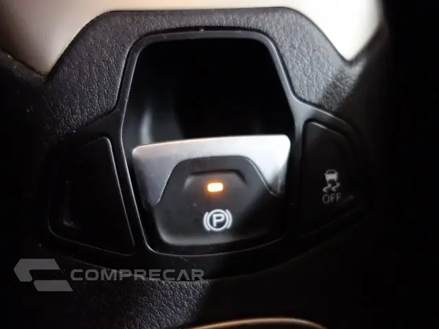 RENEGADE - 1.8 16V LONGITUDE 4P AUTOMÁTICO