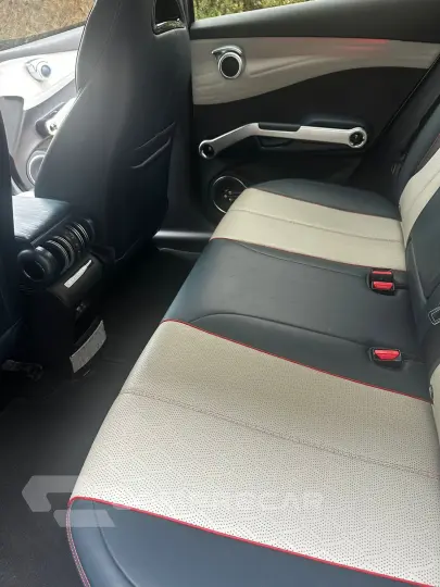YUAN PLUS 60,8 KW