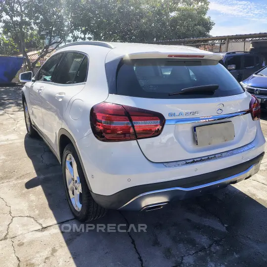 GLA 200 1.6 CGI Advance 7g-dct