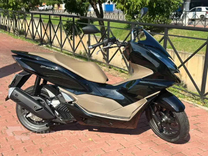 PCX 160 DLX ABS