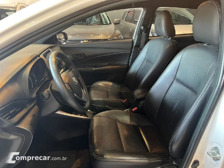 YARIS 1.5 16V FLEX SEDAN XL LIVE MULTIDRIVE