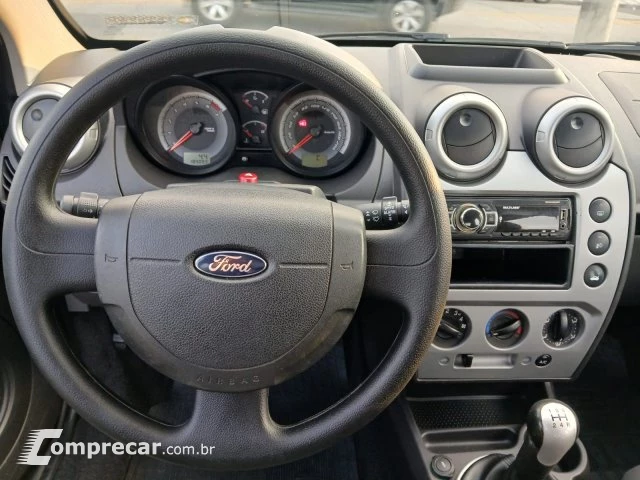 FIESTA SEDAN - 1.6 SE SEDAN 16V 4P MANUAL