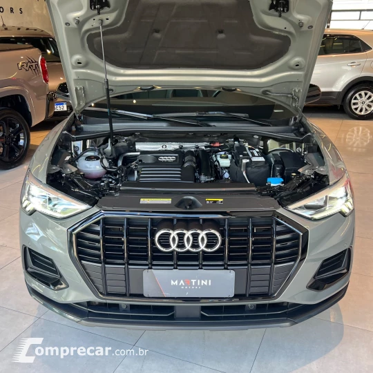 Q3 Black Ed. 1.4 TFSI Flex/Black S-tron.