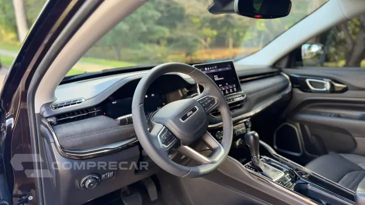 COMMANDER 1.3 T270 Turbo Limited