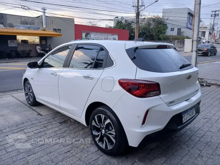 ONIX 1.0 TURBO FLEX PREMIER AUTOMÁTICO