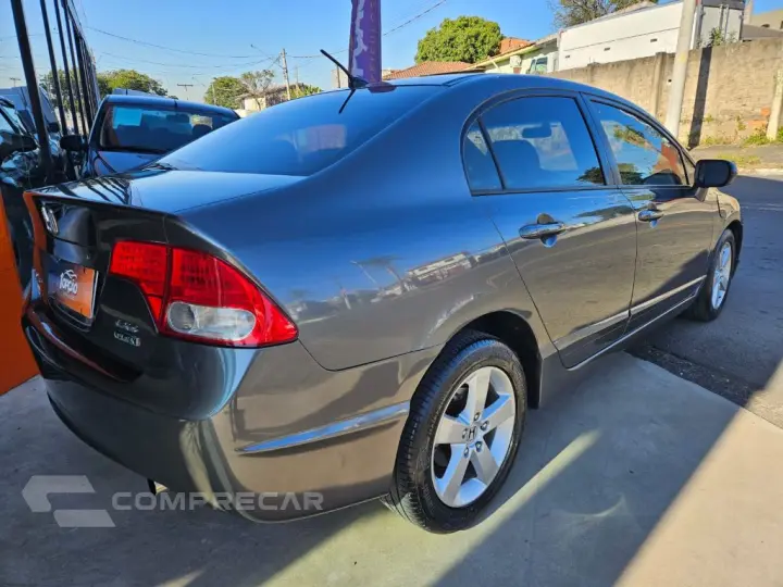 Civic Sedan LXS 1.8/1.8 Flex 16V Aut. 4p