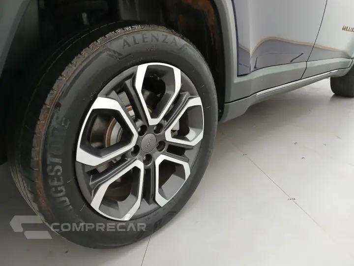 COMMANDER 1.3 T270 TURBO FLEX LIMITED AT6