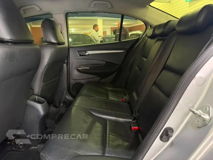 CITY Sedan EX 1.5 Flex 16V 4p Aut.