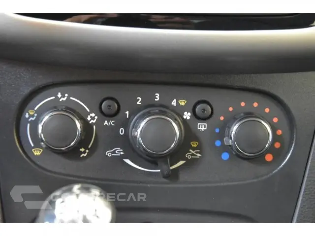 SANDERO - 1.0 12V SCE EXPRESSION 4P MANUAL