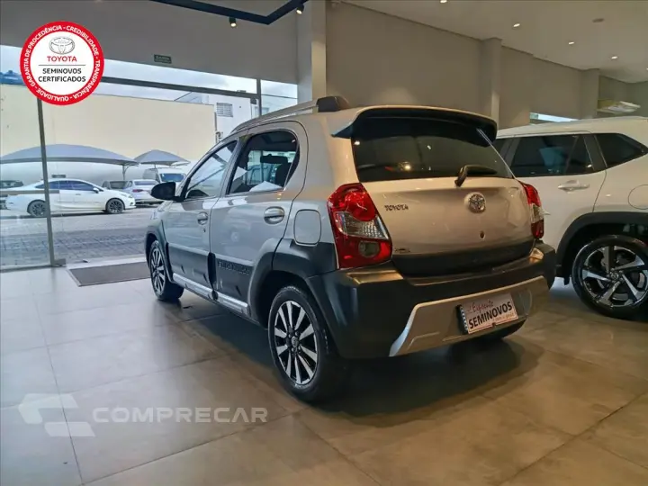 ETIOS CROSS 1.5 16V FLEX 4P AUTOMÁTICO