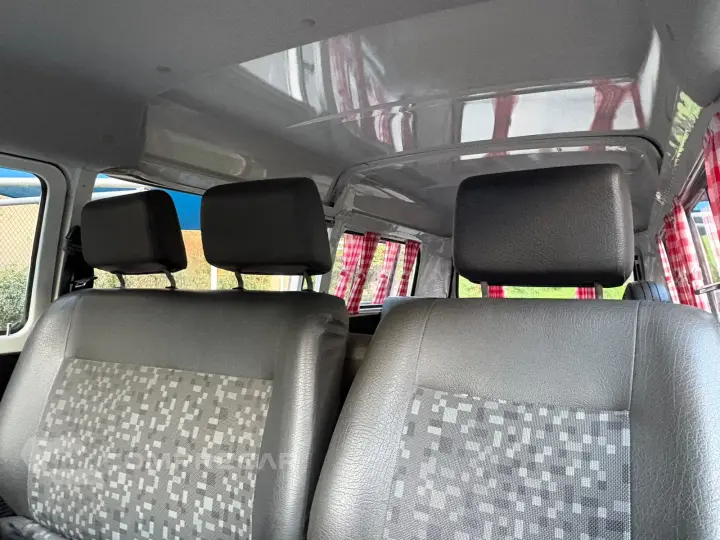 KOMBI 1.6 MI STD Lotação 8V