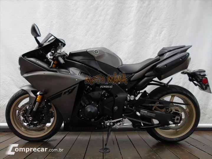 YZF R1