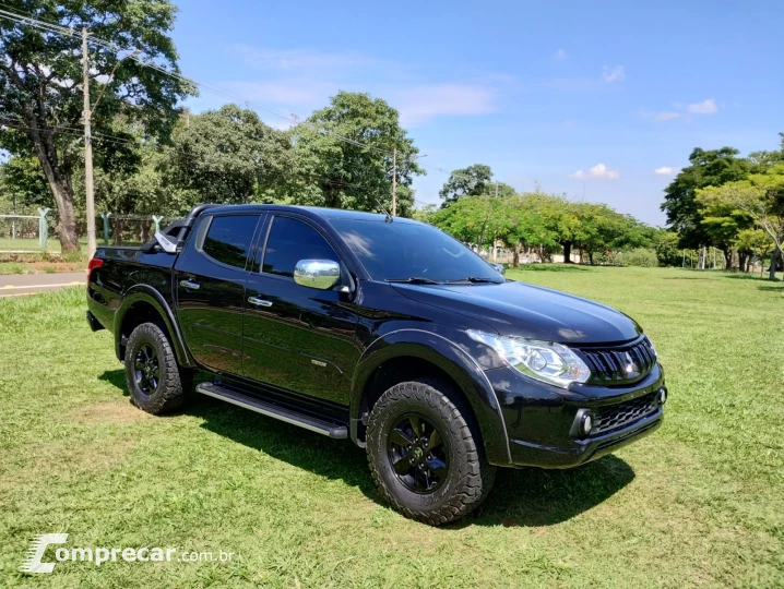L200 TRITON 2.4 16V Turbo Sport HPE TOP CD 4X4