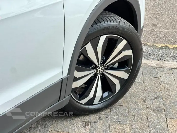 T CROSS TSI