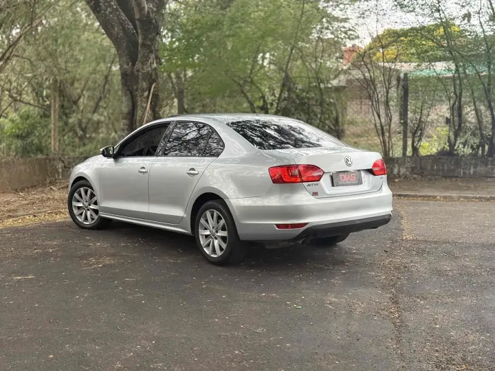 JETTA 2.0 COMFORTLINE 120CV FLEX 4P TIPTRONIC